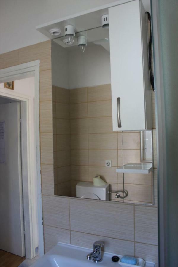 Apartmani Vinko โบล ภายนอก รูปภาพ