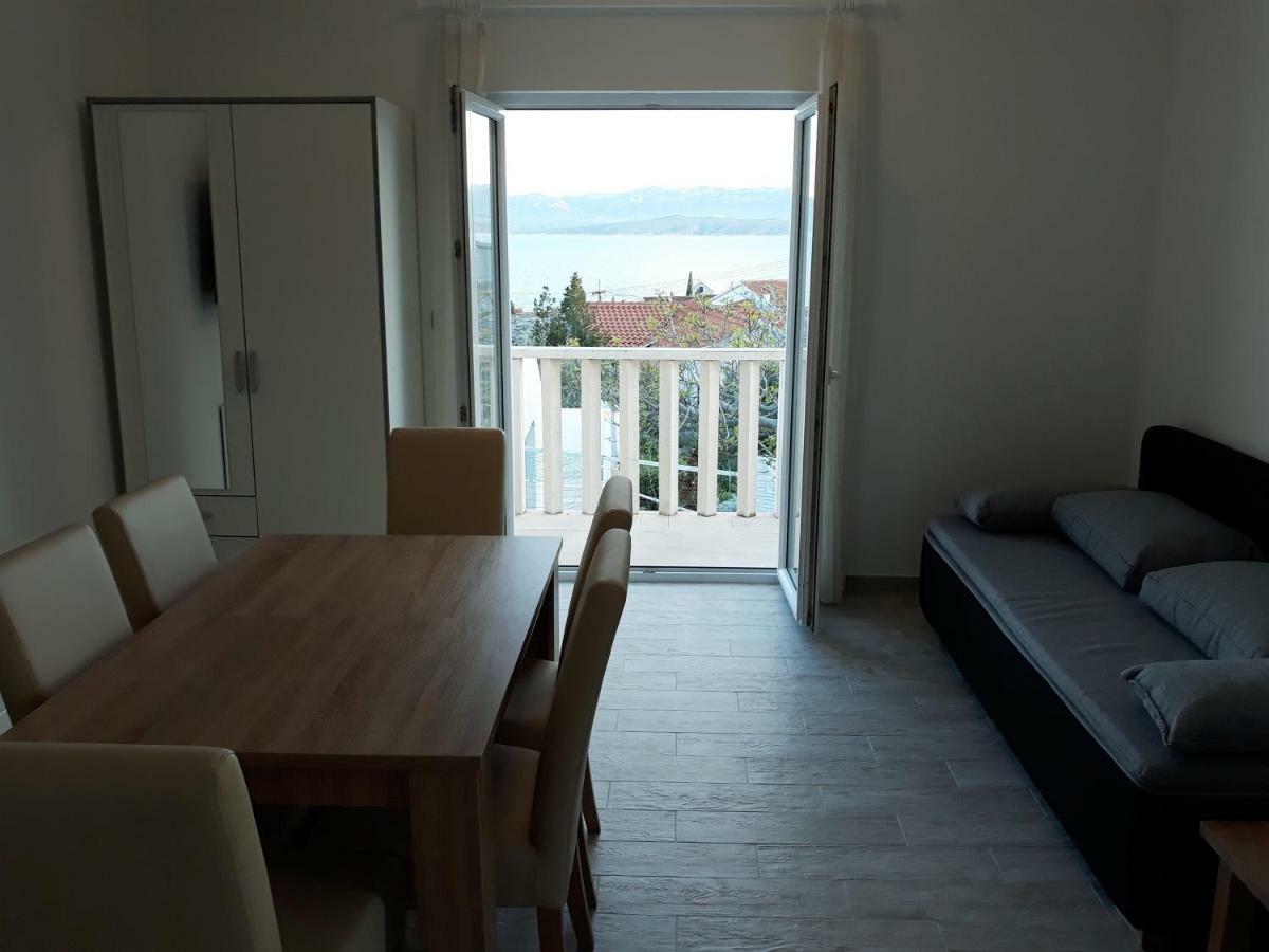 Apartmani Vinko โบล ภายนอก รูปภาพ