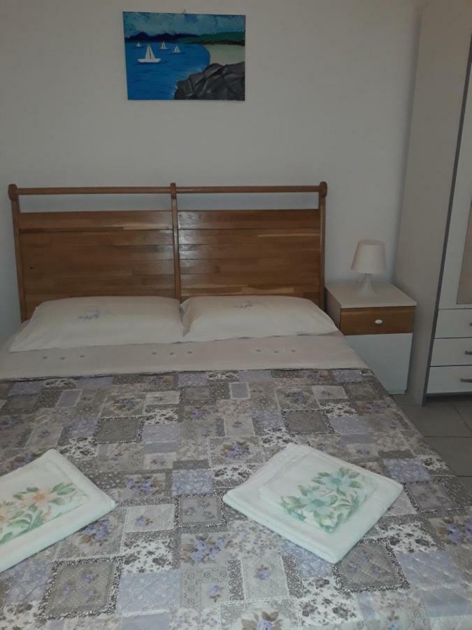 Apartmani Vinko โบล ภายนอก รูปภาพ
